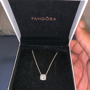 22in Women’s Pandora Necklace